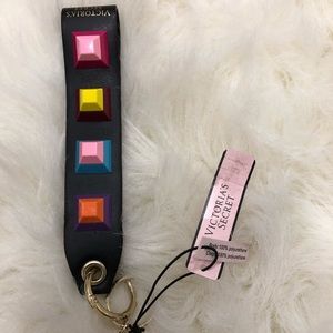 NWT‼️ VS key holder